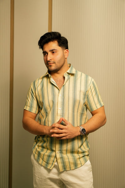 THE CLASSIC BLUE STRIPED SHIRT